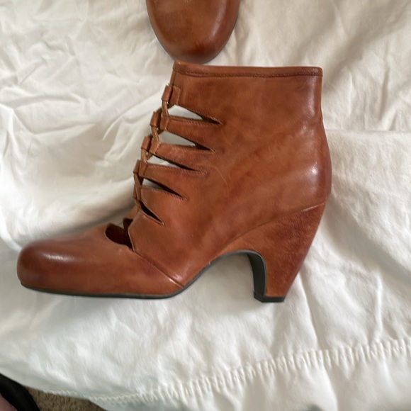 Miz Mooz lovely leather boots! - Picture 3 of 4